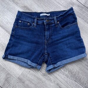 Levi’s women’s Denim Shorts size 27.